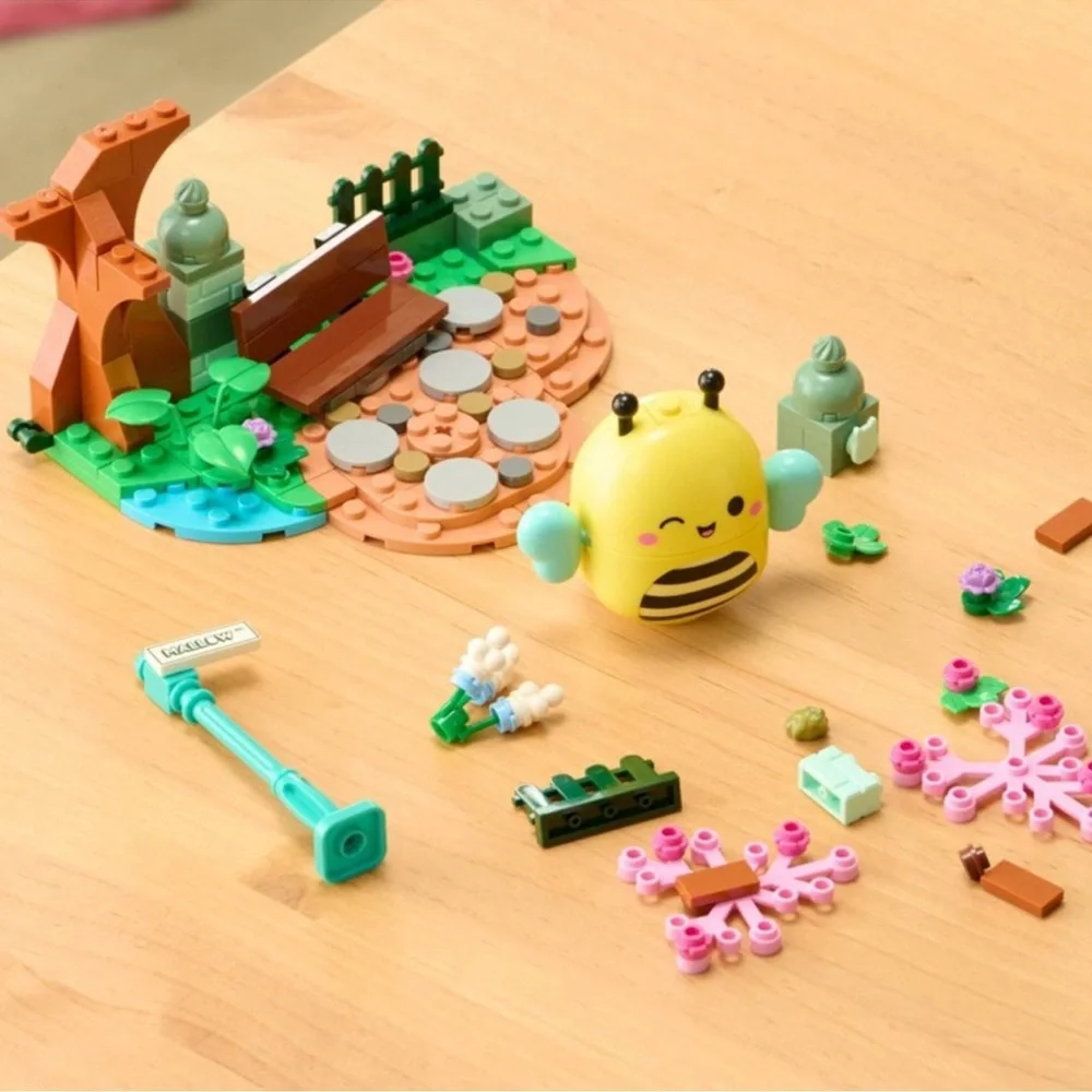 Squishmallows Sunny's Park Life Building Set - 155pc:BLDR, Enhances Fine Motor